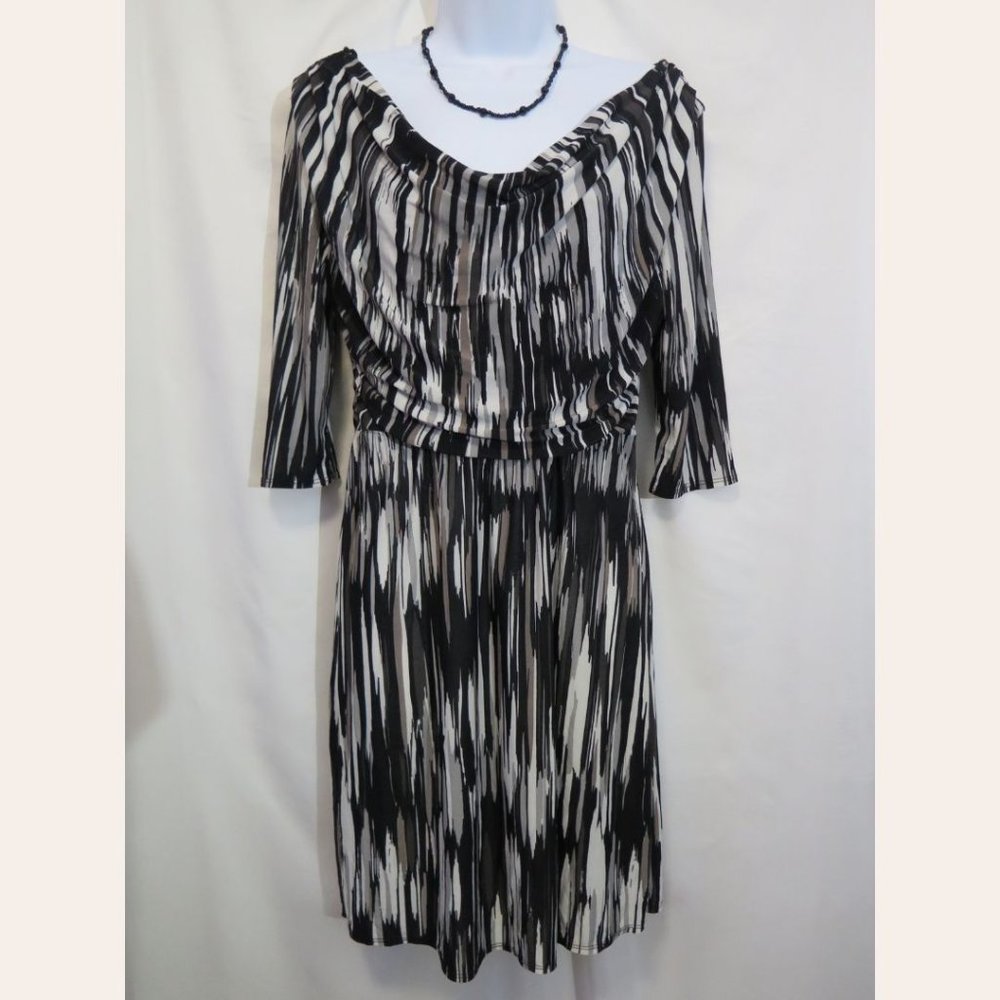 Reversible Star Vixen 3/4 Length Sleeve Dress
